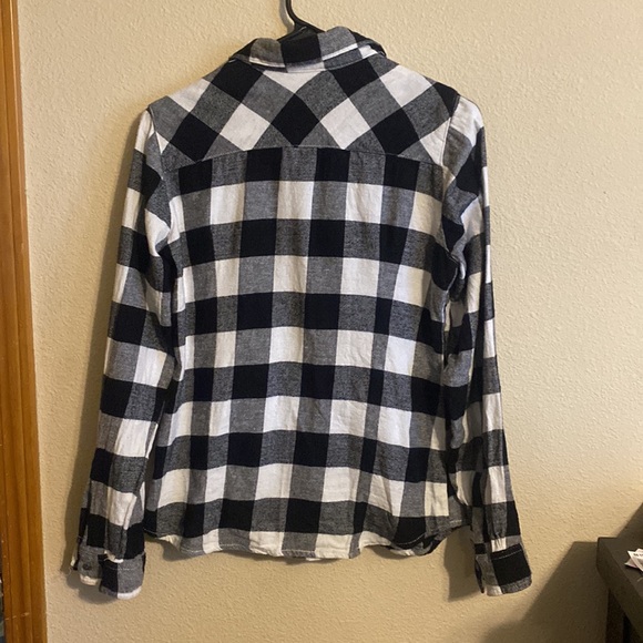 Lincoln Outfitters button down flannel size medium - Picture 4 of 4